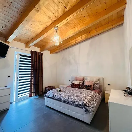 Casa Feby *